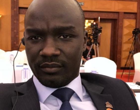 Moustapha DIAKHATE : Même si tu ne peux pas te taire, tu dois te taire !! (Pr Meissa Mahecor Diouf) Moustapha DIAKHATE : Même si tu ne peux pas te taire, tu dois te taire !! (Pr Meissa Mahecor Diouf)