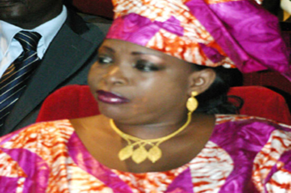 Audience : Reçue par Abdoulaye Wade Awa Guèye Kébé dit avoir ressenti un grand bonheur Audience : Reçue par Abdoulaye Wade Awa Guèye Kébé dit avoir ressenti un grand bonheur