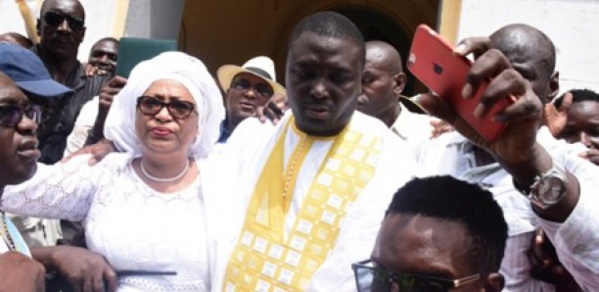 Fronde contre Soham Wardini : Un vent de rébellion souffle sur la mairie de Dakar Fronde contre Soham Wardini : Un vent de rébellion souffle sur la mairie de Dakar