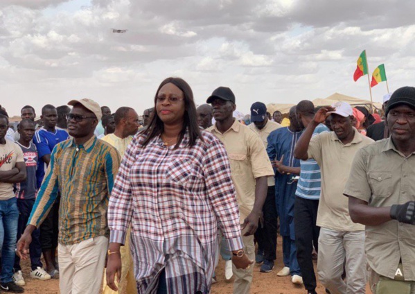 ​Vacances citoyennes : Mme Néné Fatoumata Tall, ministre de la Jeunesse sur le front