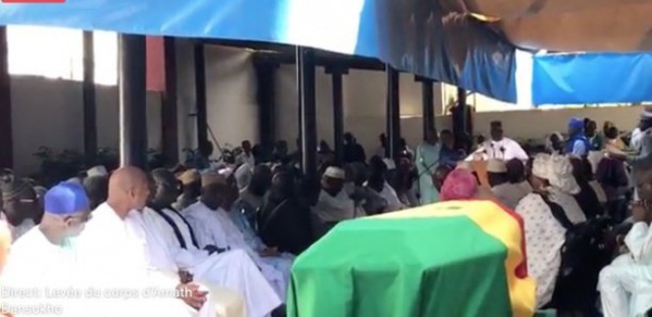 Levée du corps de l’ancien ministre d’Etat : Amath Dansoko élevé au grade de commandeur de l’ordre national du mérite Levée du corps de l’ancien ministre d’Etat : Amath Dansoko élevé au grade de commandeur de l’ordre national du mérite