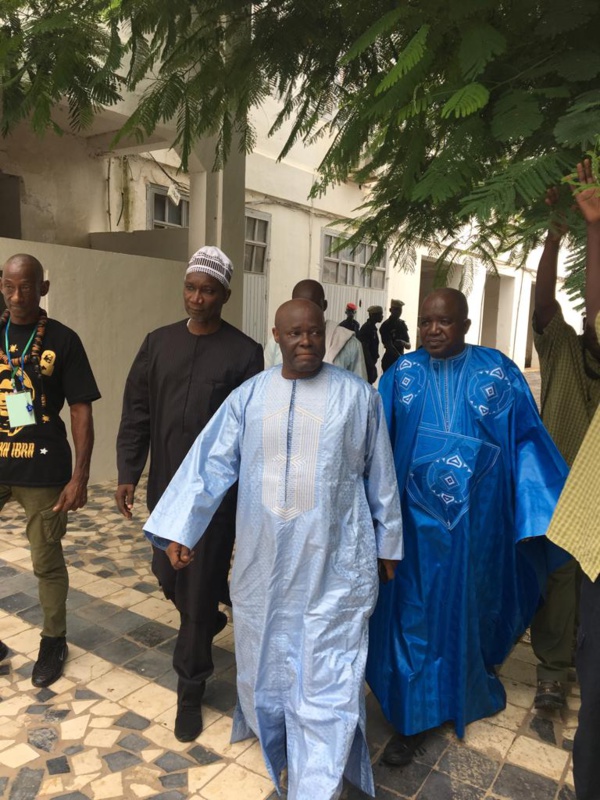 Oumar Sarr et Co à Saint Louis pour... (IMAGES) Oumar Sarr et Co à Saint Louis pour... (IMAGES)