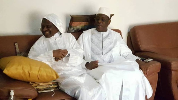 URGENT- Le Pr Macky Sall s'est rendu chez Serigne Modou Kara Mbacké pour...