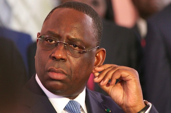 MACKY SALL EST... ISOLÉ !