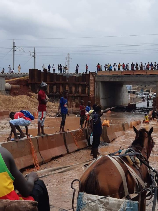 Rufisque : Le tunnel du Ter encore sous les eaux Rufisque : Le tunnel du Ter encore sous les eaux