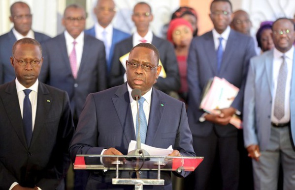 URGENT - Le Pr Macky Sall revient sur Dakar ce mercredi et convoque ses ministres URGENT - Le Pr Macky Sall revient sur Dakar ce mercredi et convoque ses ministres