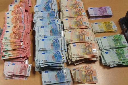Deux informations judiciaires ouvertes à Dakar et à Bruxelles : La Belgique alerte le Sénégal sur le blanchiment présumé de 12 millions d’euros Deux informations judiciaires ouvertes à Dakar et à Bruxelles : La Belgique alerte le Sénégal sur le blanchiment présumé de 12 millions d’euros