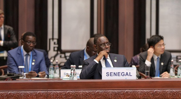 MACKY ACCELERE SON GOUVERNEMENT
