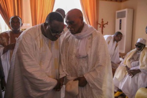 Comment Serigne Mountakha Mbacké a réussi à réconcilier Me Wade et Macky Sall Comment Serigne Mountakha Mbacké a réussi à réconcilier Me Wade et Macky Sall