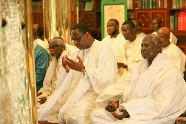 Images – Visite du président Macky Sall à Touba