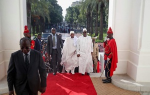 « Ma visite auprès de Macky Sall ne changera rien… » (Abdoulaye Wade, Pds) « Ma visite auprès de Macky Sall ne changera rien… » (Abdoulaye Wade, Pds)