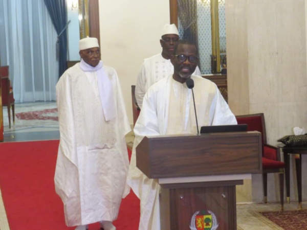 Visite au palais : Les points saillants du tête-à-tête entre Me Wade et son successeur... Visite au palais : Les points saillants du tête-à-tête entre Me Wade et son successeur...