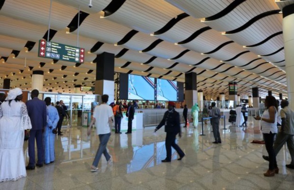 ​Embarquement frauduleux de passagers à l’AIBD-  Thakshan Ganesanathan, était le parrain de la mafia