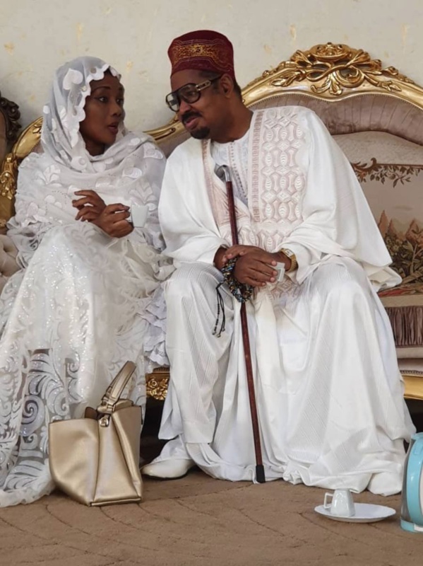 [Photos-Vidéo] Pour prouver son mariage, Ahmed Khalifa Niass dévoile ses photos avec…