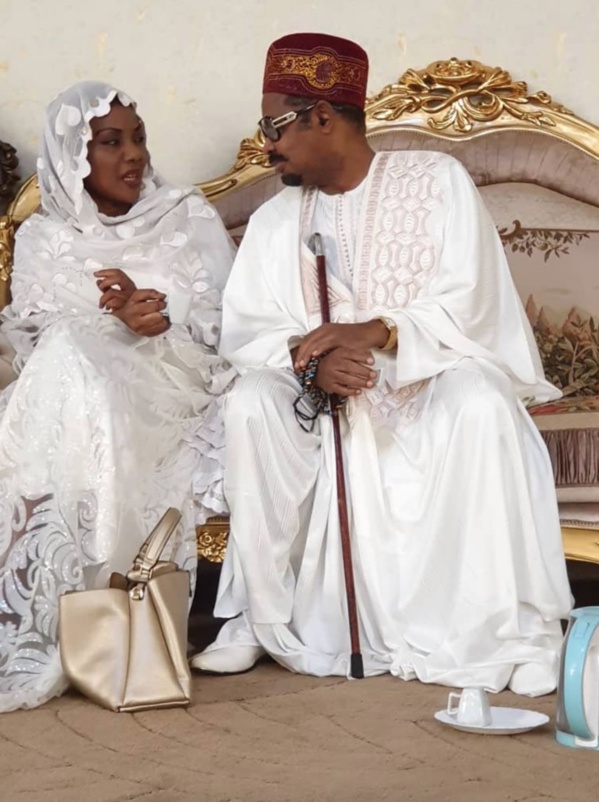 [Photos-Vidéo] Pour prouver son mariage, Ahmed Khalifa Niass dévoile ses photos avec…
