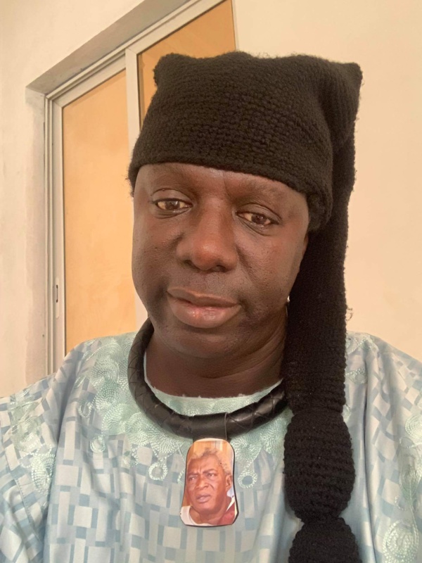 Comment le chanteur Fallou Dieng, un vrai talibé mouride , a  passé le Magal (images)