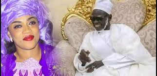 DERNIÈRE MINUTE À TOUBA / Serigne Mountakha accorde le pardon à Sokhna Aïda tout en lui rappelant que... DERNIÈRE MINUTE À TOUBA / Serigne Mountakha accorde le pardon à Sokhna Aïda tout en lui rappelant que...