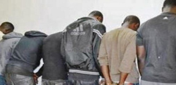 Ouakam: La Dic met la main sur une bande de dealers Nigérians Ouakam: La Dic met la main sur une bande de dealers Nigérians