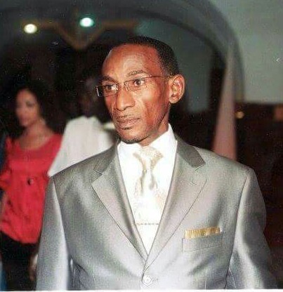 Youssou Ndour endeuillé...Le petit frère de son chef de protocole, Kamou Seck, rappelé à Dieu Youssou Ndour endeuillé...Le petit frère de son chef de protocole, Kamou Seck, rappelé à Dieu