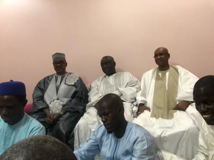 Les images exclusives de l'opposition à Tivaoune Les images exclusives de l'opposition à Tivaoune