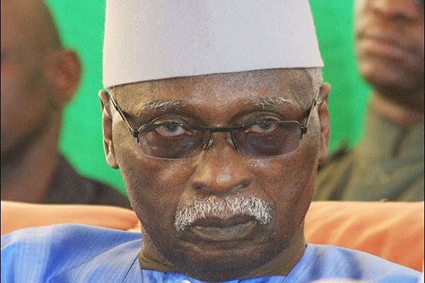 Insolite - Deux délégations du Pds nez à nez à Tivaouane - Le Kalif, Serigne Babacar Sy appelle à l'union des coeurs Insolite - Deux délégations du Pds nez à nez à Tivaouane - Le Kalif, Serigne Babacar Sy appelle à l'union des coeurs
