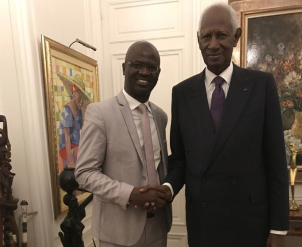 LE PRÉSIDENT ABDOU DIOUF, PARRAIN DE LA PROMOTION 2019/2020 DES DOCTEURS DE L’UNIVERSITÉ DE LIMOGES LE PRÉSIDENT ABDOU DIOUF, PARRAIN DE LA PROMOTION 2019/2020 DES DOCTEURS DE L’UNIVERSITÉ DE LIMOGES