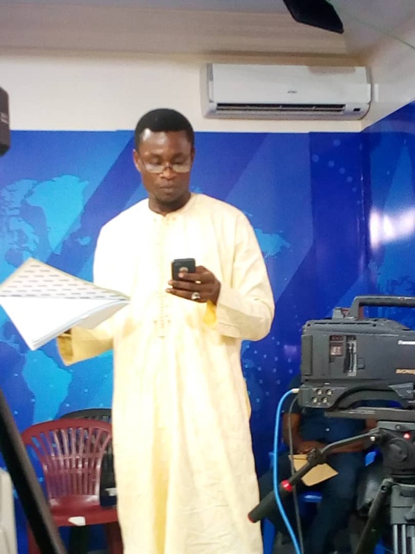 Lancement officiel de l’école du parti de la coalition ADIANA:  Ecoutez le professeur Benoit Ngom sur " la laïcité et la responsabilité des africains" 