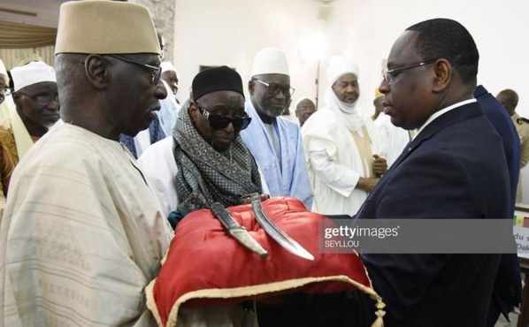 Restitution du sabre d'El Hadj Omar Tall au Sénégal : le discours de Macky Sall Restitution du sabre d'El Hadj Omar Tall au Sénégal : le discours de Macky Sall