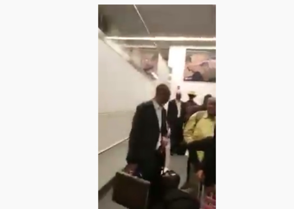 Aéroport de New York: des sénégalais fouillés pour vérifier l’authenticité de leurs billets de banque
