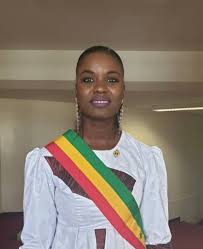 MARIÈME SODA NDIAYE INSTALLÉE EN REMPLACEMENT D’AISSATA TALL SALL MARIÈME SODA NDIAYE INSTALLÉE EN REMPLACEMENT D’AISSATA TALL SALL