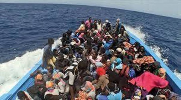 Mauritanie: 2 Sénégalais conduisaient la pirogue, chavirée à Nouadhibou Mauritanie: 2 Sénégalais conduisaient la pirogue, chavirée à Nouadhibou