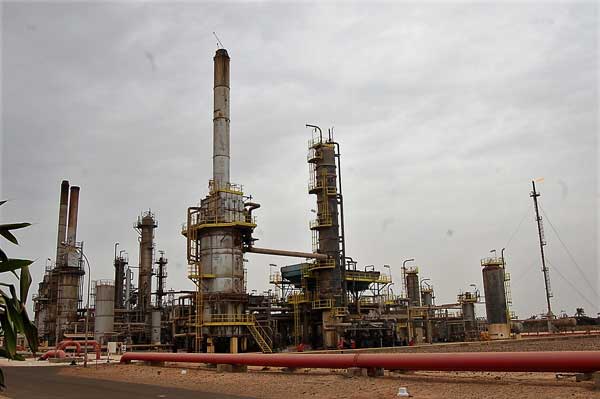 Thiaroye Azur : La fuite d’un pipeline de la Sar crée la psychose Thiaroye Azur : La fuite d’un pipeline de la Sar crée la psychose
