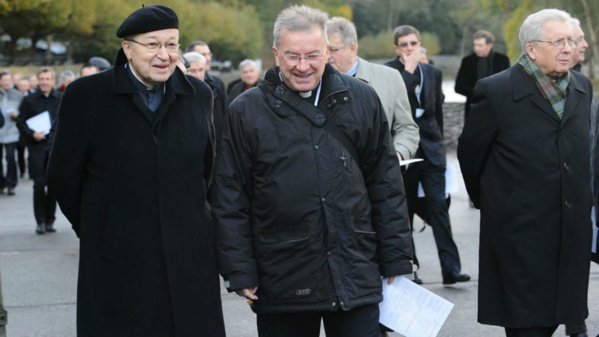 Le pape accepte la démission de l'ambassadeur du Vatican en France, accusé d'agressions sexuelles Le pape accepte la démission de l'ambassadeur du Vatican en France, accusé d'agressions sexuelles