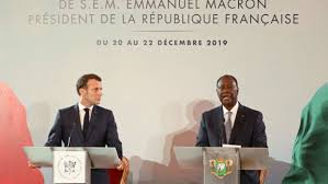 À Abidjan, Emmanuel Macron annonce la fin du franc CFA et condamne à nouveau le colonialisme À Abidjan, Emmanuel Macron annonce la fin du franc CFA et condamne à nouveau le colonialisme