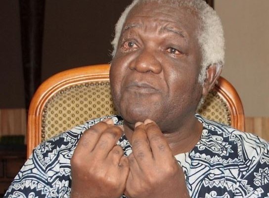 Mamadou Ndoye : «Macky Sall utilise les ressources du pays pour …»
