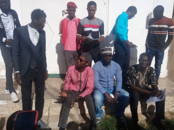 Photos:Le Centre Bopp met "Noo Lank" à la rue en refusant d'abriter sa conférence de presse