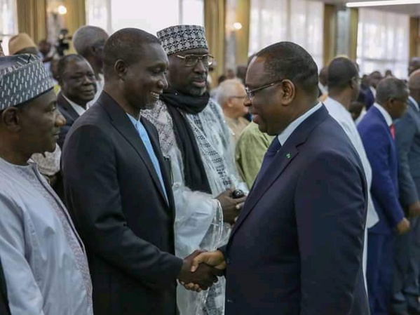 Les images de l'installation des membres du Comité de pilotage du Dialogue national