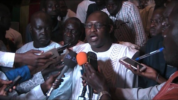 Expulsé au grand jour de son bureau avec ses employés, qui veut la peau du Directeur Général du CNRE, Sidy Sam? Expulsé au grand jour de son bureau avec ses employés, qui veut la peau du Directeur Général du CNRE, Sidy Sam?