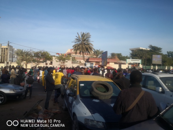 Manifs contre la hausse du prix de l'électricité - Le collectif "Nio Lank" boycotté par les populations Manifs contre la hausse du prix de l'électricité - Le collectif "Nio Lank" boycotté par les populations