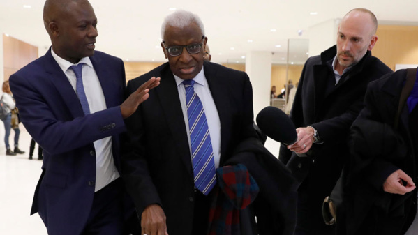 Le procès pour corruption de Lamine Diack, ex-patron de l'athlétisme mondial, renvoyé à juin