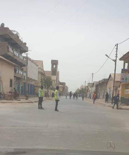 Banjul "déconnecté "du monde- Impossible d'entrer ou de sortir de la capitale Gambienne