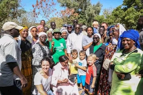 2 ème journée "Cleaning day"- Le Pr Macky Sall y a participé (images)