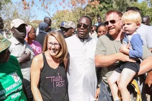 2 ème journée "Cleaning day"- Le Pr Macky Sall y a participé (images) 2 ème journée "Cleaning day"- Le Pr Macky Sall y a participé (images)