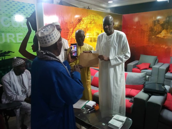 Audience: le Président Thierno Lo recevait ce samedi 1er février les retraites actionnaires des ICS qui adhèrent à l'APD Audience: le Président Thierno Lo recevait ce samedi 1er février les retraites actionnaires des ICS qui adhèrent à l'APD