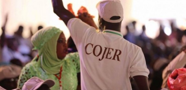 Podor : Le Cojer « brûle » le livre de Pape Alé et ouvre le feu sur Nafy Ngom Keita Podor : Le Cojer « brûle » le livre de Pape Alé et ouvre le feu sur Nafy Ngom Keita