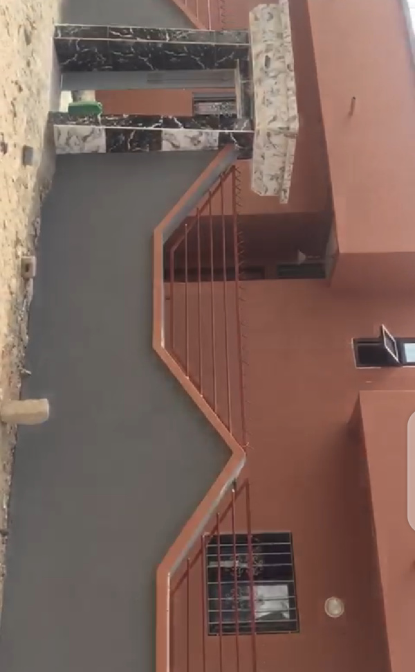 Arrêt sur image ! La Première Dame, Marième Faye Sall construit la maison du défunt étudiant Fallou Sene