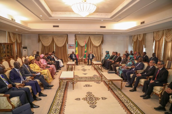 COMMUNIQUE CONJOINT A L’ISSUE DE LA VISITE D’AMITIE ET DE TRAVAIL, EN REPUBLIQUE ISLAMIQUE DE MAURITANIE, DU Pr MACKY SALL À Nouakchott COMMUNIQUE CONJOINT A L’ISSUE DE LA VISITE D’AMITIE ET DE TRAVAIL, EN REPUBLIQUE ISLAMIQUE DE MAURITANIE, DU Pr MACKY SALL À Nouakchott