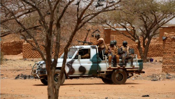 Burkina Faso: trois soldats tués dans l'attaque d'un détachement militaire à Kelbo, dans le nord