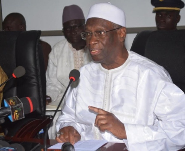 DIALOGUE POLITIQUE AUTOUR DU CUMUL DES FONCTIONS DE CHEF DE PARTI ET CHEF DE L’ÉTAT - LA MAJORITE MAINTIENT LE STATU QUO DIALOGUE POLITIQUE AUTOUR DU CUMUL DES FONCTIONS DE CHEF DE PARTI ET CHEF DE L’ÉTAT - LA MAJORITE MAINTIENT LE STATU QUO