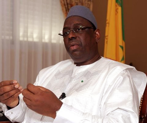 Rappel à Dieu du Khalife de Mpal : Le président Macky Sall rend hommage à un grand érudit de l'islam. Rappel à Dieu du Khalife de Mpal : Le président Macky Sall rend hommage à un grand érudit de l'islam.
